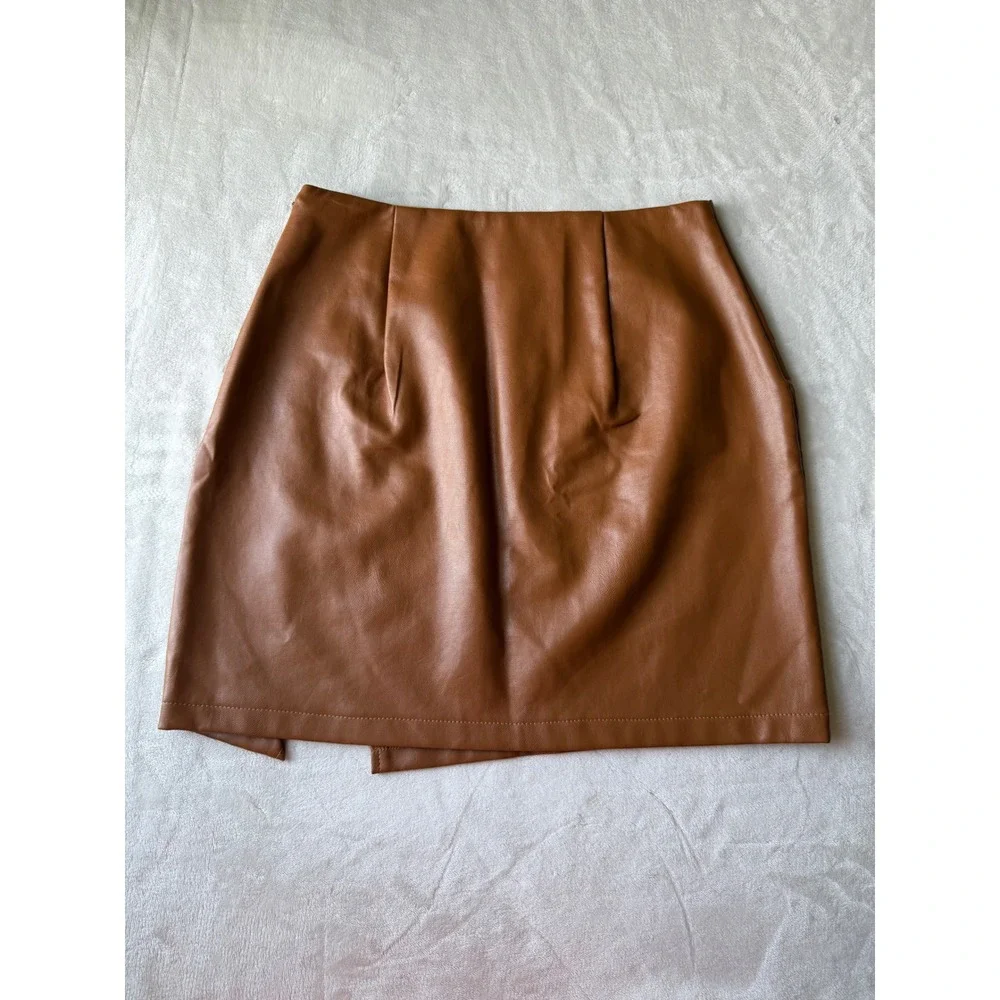 Naanaa Brown Faux Leather Mini Skirt Size US 4‎ Cognac Wrap Front Zip Slit
